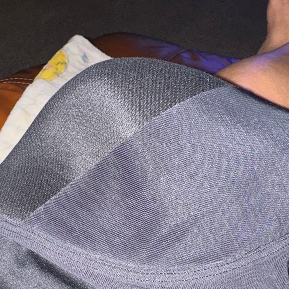 VS Elegant Black Women's Sport Bra, wireless, V Back straps adjustable. Cog - Picture 5 of 6